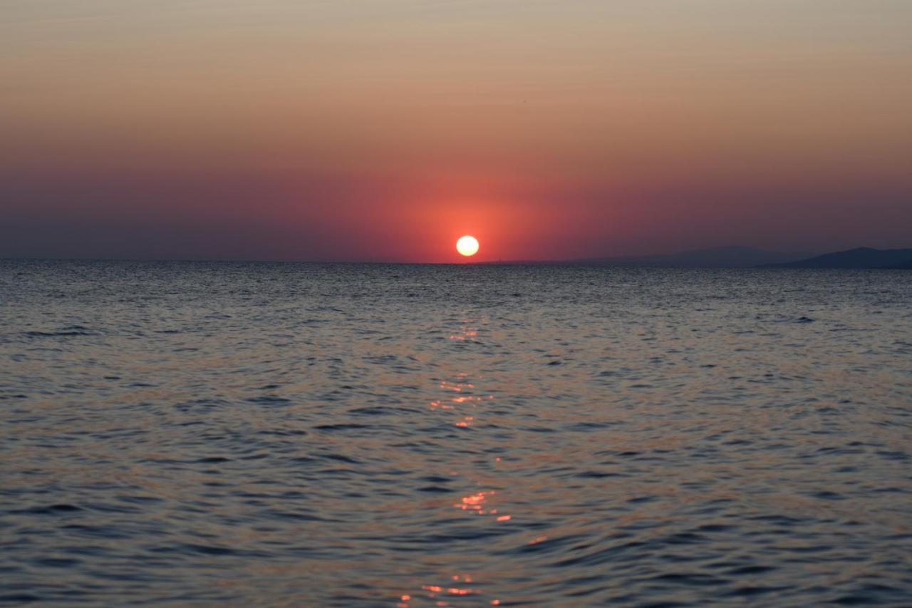 Ca' Del Mare 35M2 Villa Kalogria  Bagian luar foto