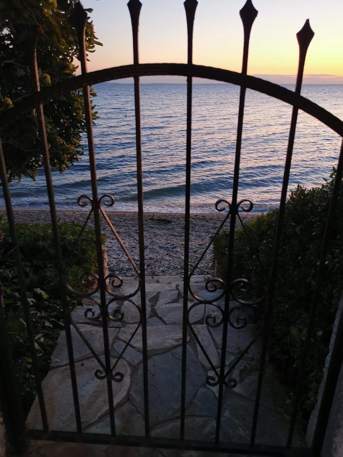 Ca' Del Mare 35M2 Villa Kalogria  Bagian luar foto